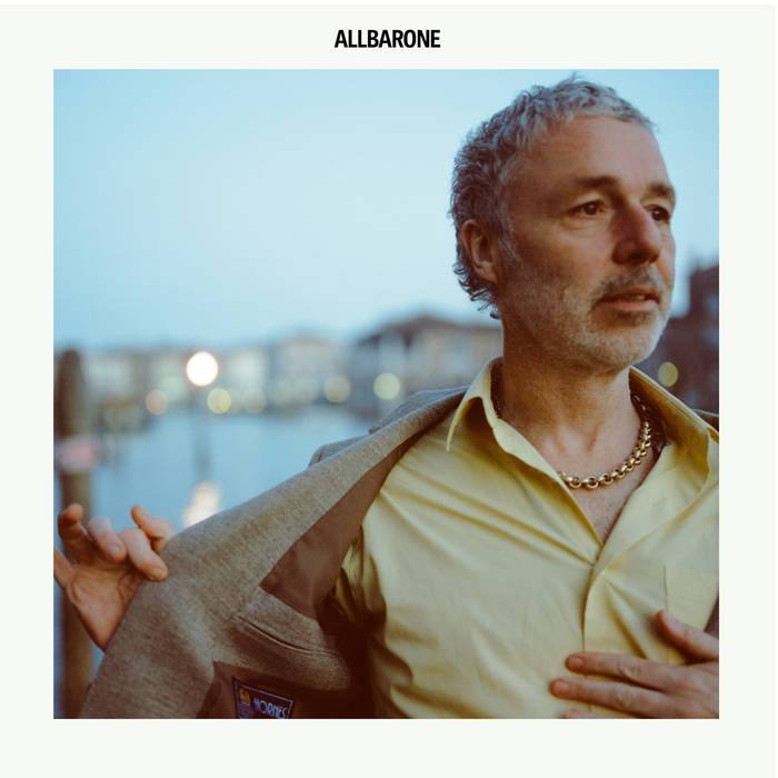 Portada del disco Allbarone de Baxter Dury.