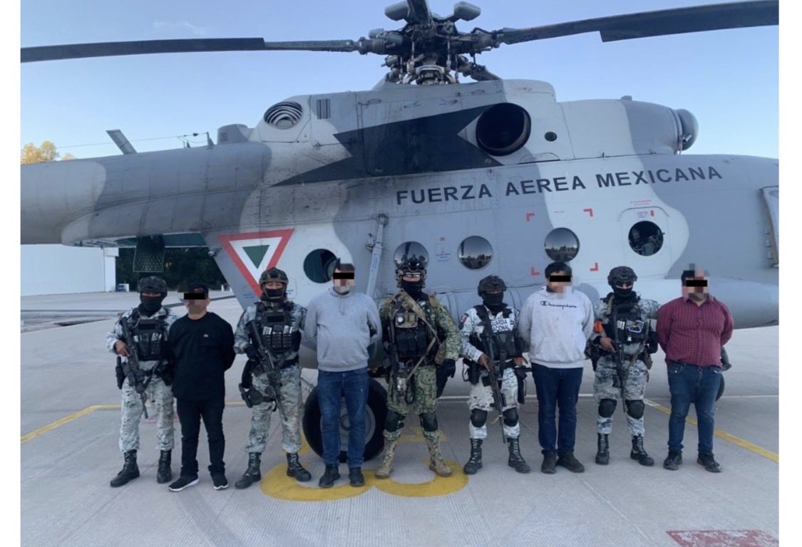 Detención de integrantes de grupo delectivo en Sinaloa.
