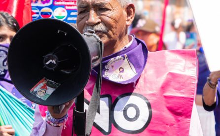 Caminar el Zócalo en un 8M no siempre es cuestión de género.