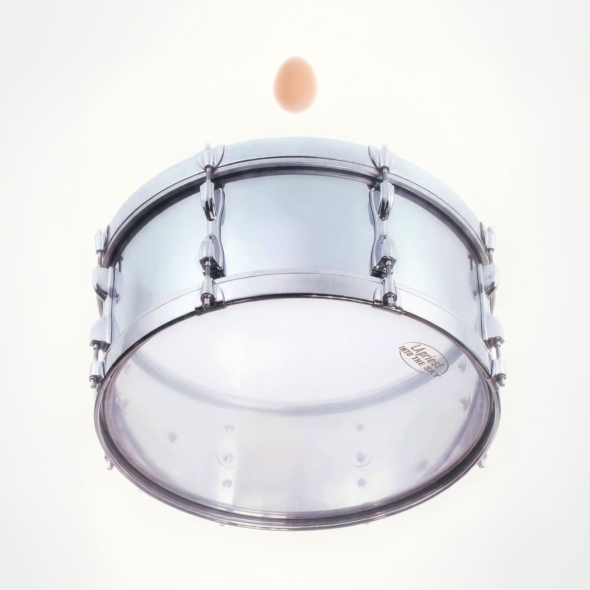 Portada del disco Into The Sky de LA Priest.